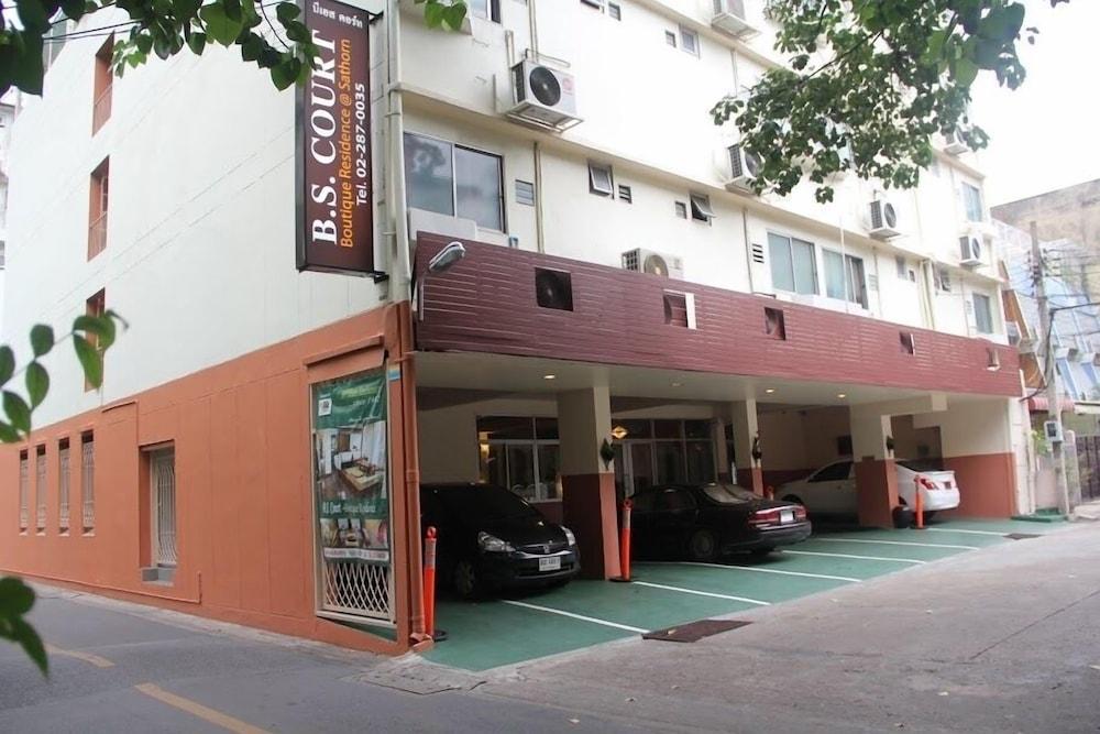 B.S. Court Hotel Sathorn Bangkok Exterior foto