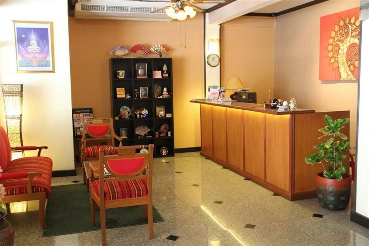 B.S. Court Hotel Sathorn Bangkok Exterior foto
